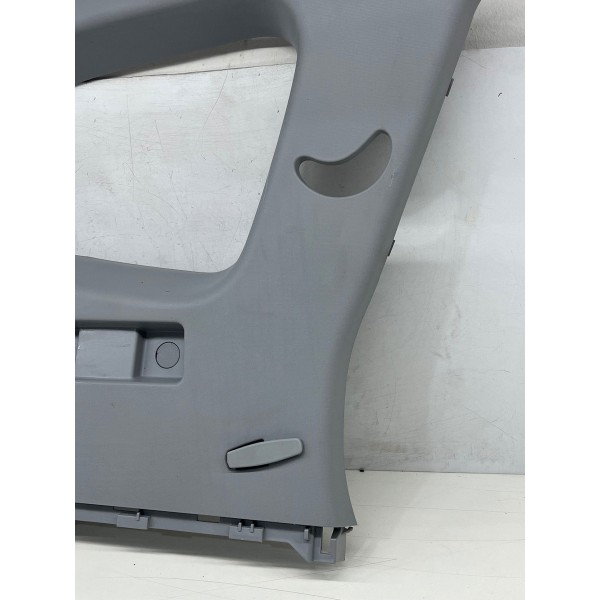 Acabamento Coluna Traseira Esquerda Chery Tiggo 8 Pro 2025