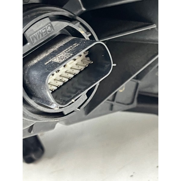 Farol Dianteiro Direito Led Rampage 2023 A 2025 2023a2025 Direito/passageiro