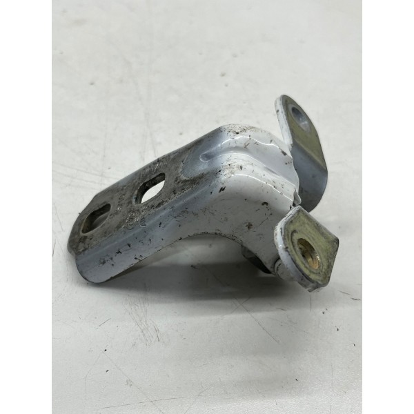 Dobradiça Porta Traseira Direita Chevrolet Onix 2013 A 2019