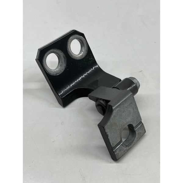 Dobradiça Porta T.e Ram Rampage  2025