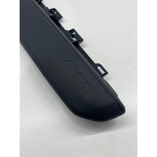 Acabamento Apoio De Braço  Ram Rampage 2025