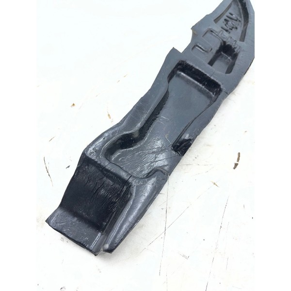 Guarda Pó Paralama Dianteiro Direito Ram Rampage 2025