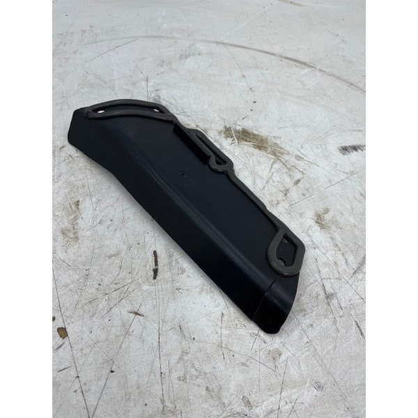 Acabamento Interno Cofre Motor  Ram Rampage 2025