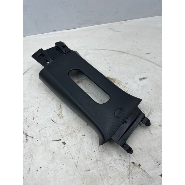 Acabamento Coluna Superior Direita Ram Rampage 2025