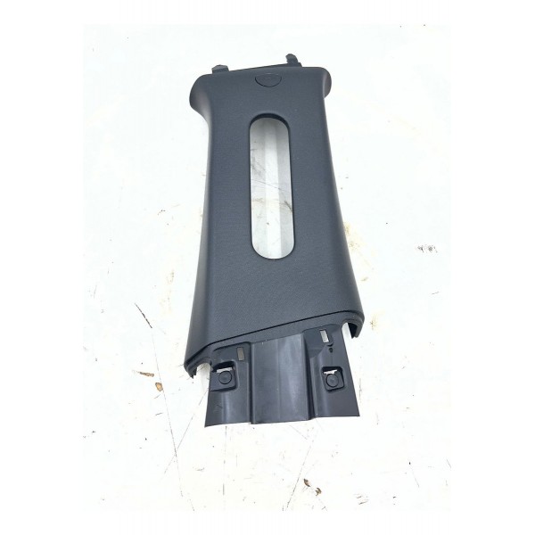 Acabamento Coluna Superior Direita Ram Rampage 2025