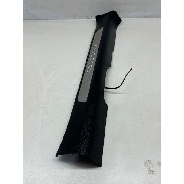 Soleira Porta Dianteira Esquerda Chery Tiggo 8 Pro 2025