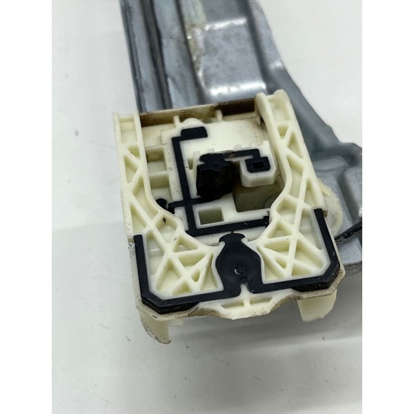 Máquina Vidro Dianteira Esquerda Chery Tiggo 8 Pro 2025