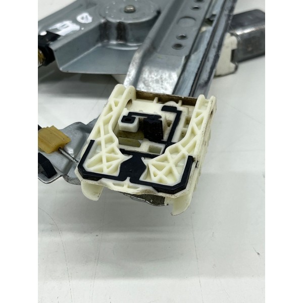 Máquina Vidro Dianteira Esquerda Chery Tiggo 8 Pro 2025