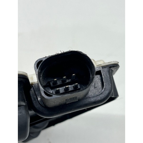 Fechadura Porta Dianteira Direita Volkswagen Up 2016