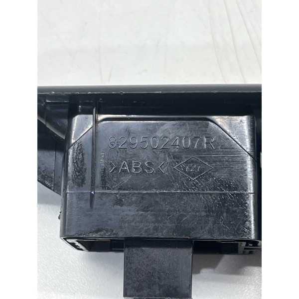 Botão Vidro Elétrico Tras. Esq. Renault  Fluence 2011 A 2017