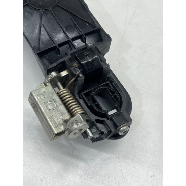 Maçaneta Externa Traseira Esquerda Fiat Strada 2016 A 2020