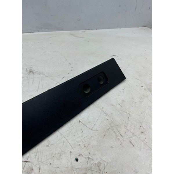 Moldura Tampa Caçamba Lado Esquerdo Ram Rampage 2025