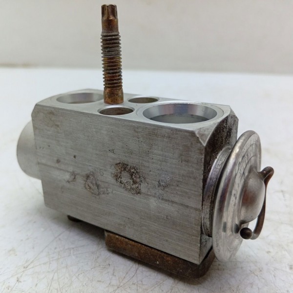 Válvula Block De Ar Condicionado Chevrolet Astra Zafira