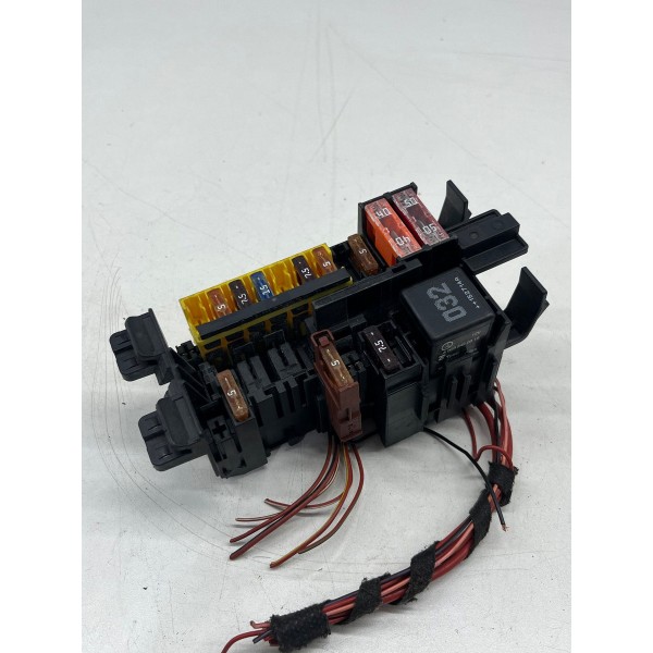 Caixa De Fusível Mercedes-benz C180 2015 À 2018