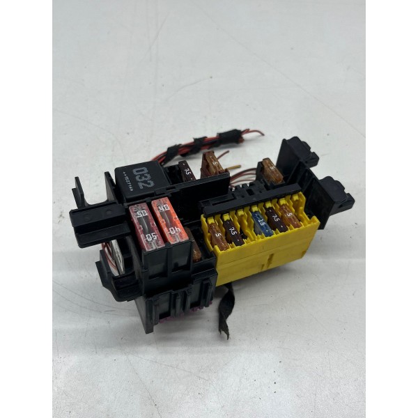 Caixa De Fusível Mercedes-benz C180 2015 À 2018