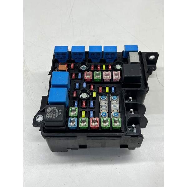 Caixa De Fusível Hyundai I30 2.0 2008 A 2012
