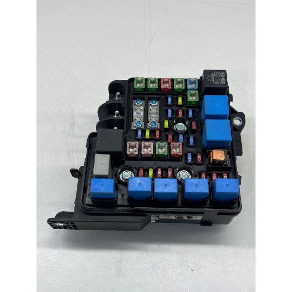 Caixa De Fusível Hyundai I30 2.0 2008 A 2012