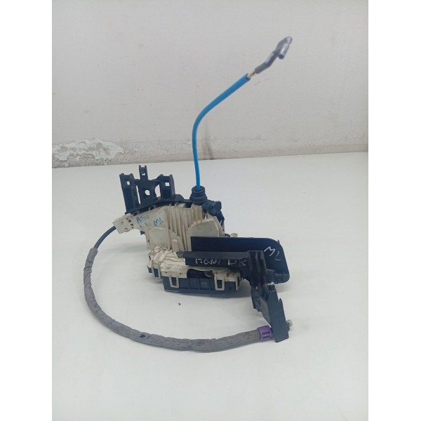 Fechadura  Diant. Esqu. Mercedes-benz 200 2015 A  2016