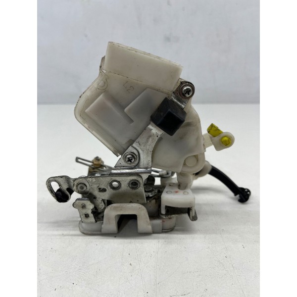 Fechadura Porta Dianteiro Dir Toyota Etios 2016 A 2019