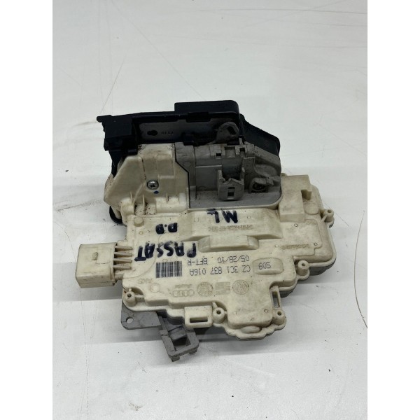 Fechadura Porta Dianteira Direita Vw Passat 2011 2012