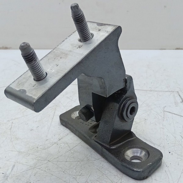 Dobradiça Porta Dianteira Direito Mercedes C180 15/19