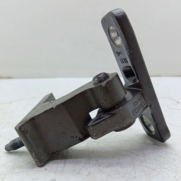 Dobradiça Porta Dianteira Direito Mercedes C180 15/19