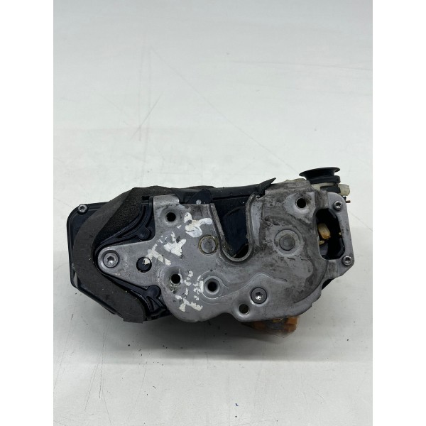 Fechadura  Traseira Esquerda Chevrolet Tracker 2014 A 2020