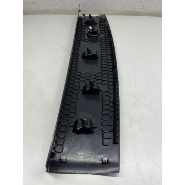 Moldura Interna Tampa Traseira Jeep Commander 2022