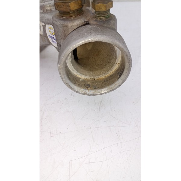 Cavalete Flange Agua Pajero Sport 3.0 98/02