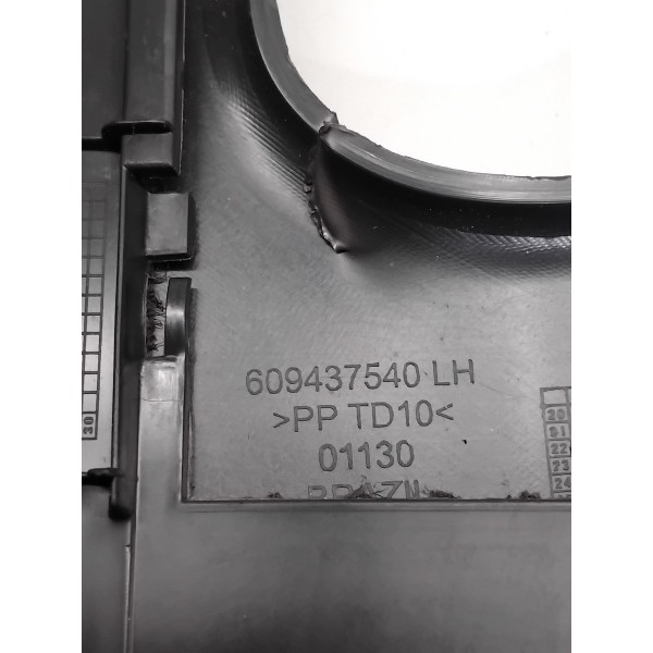 Acabamento Superior Coluna Esquerda Commander 2021 A 2025