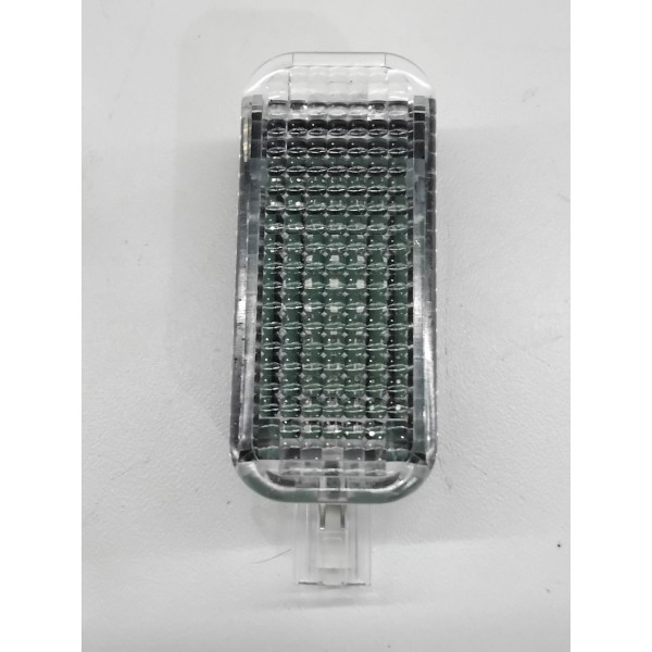 Luz Cortesia Forro Porta Traseira Esquerda Audi Q3 2013 2022