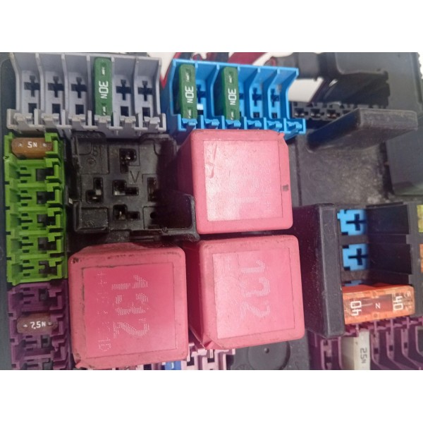 Caixa Fusível Com Relé Mercedes Benz C180 2015 A 2018