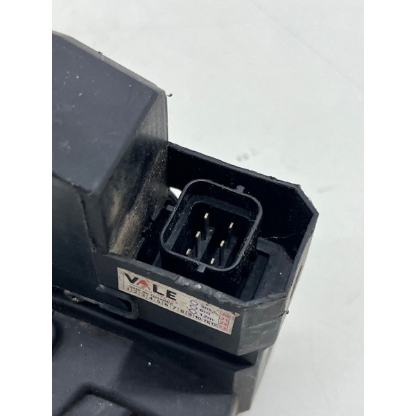 Fechadura  Elé. Dianteira Esquerda Fiat Mobi 2016 A 2026