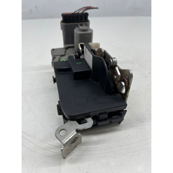 Fechadura Porta Traseira Esquerda Fiat Palio 2003 A 2009