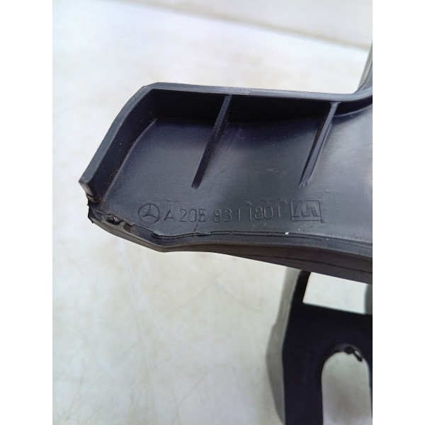 Guia Parachoque Traseiro Direito C180 15/19 A2058311801