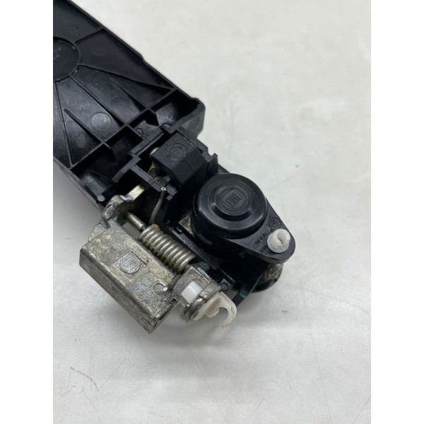 Maçaneta Externa Dianteira Esquerda Fiat Mobi  2016 A 2020