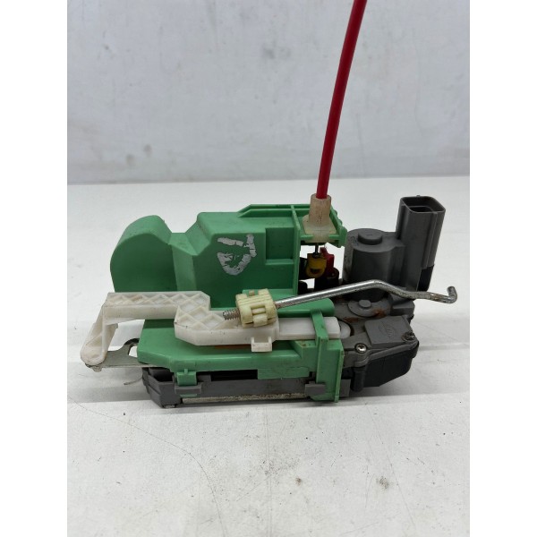 Fechadura Porta Traseira Direita Fiat Linia 2007 A 2013