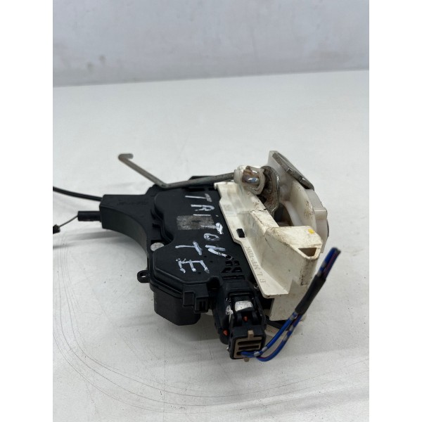 Fechadura Porta Traseira Esquerd Mitsubishi L200 2008 A 2016