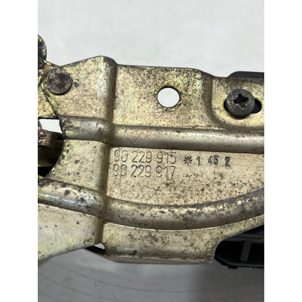 Fechadura Porta Traseira Esquerda Omega 1993 À 1998