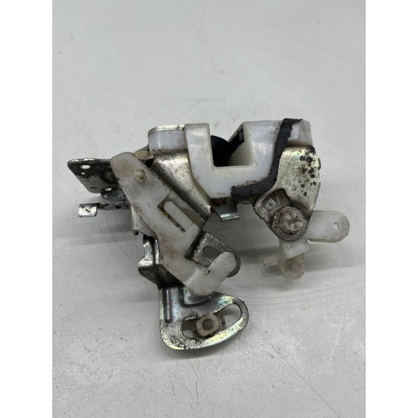 Fechadura Traseira Esquerda Pajero Tr4 1999 A 2014