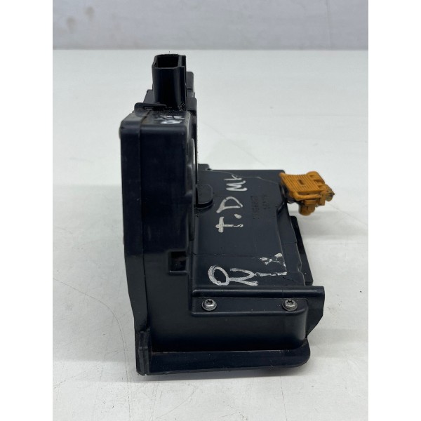 Fechadura Porta Traseira Direita Chevrolet Onix 2013 A 2015