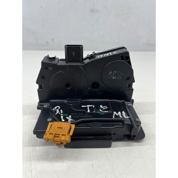 Fechadura Porta Traseira Esquerda Chevrolet Onix 2013 A 2015