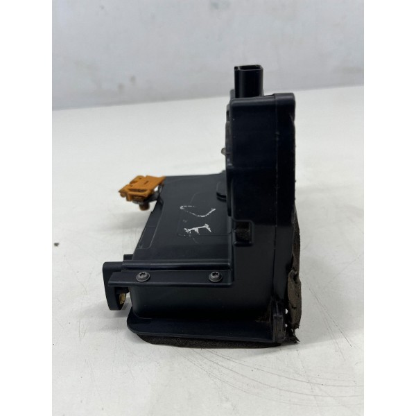 Fechadura Dianteira Esquerda Chevrolet Onix 2013 A 2015