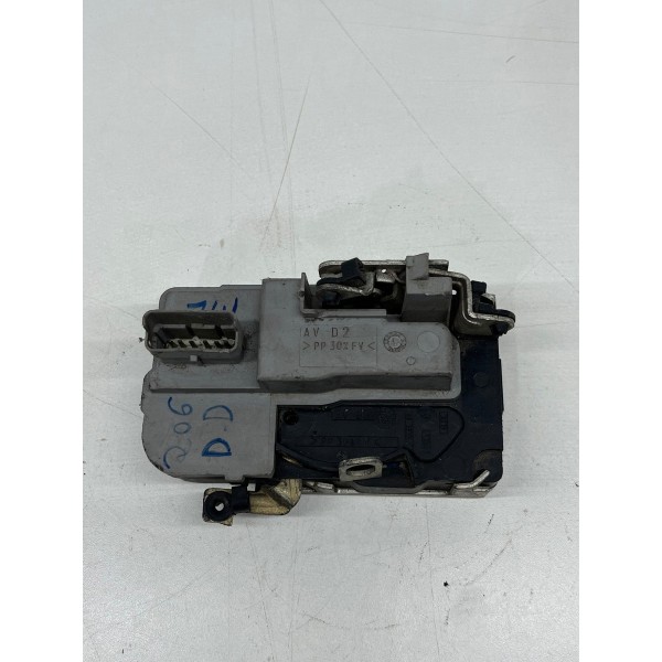 Fechadura Dianteira Direita Peugeot 206 207 1999 A 2009