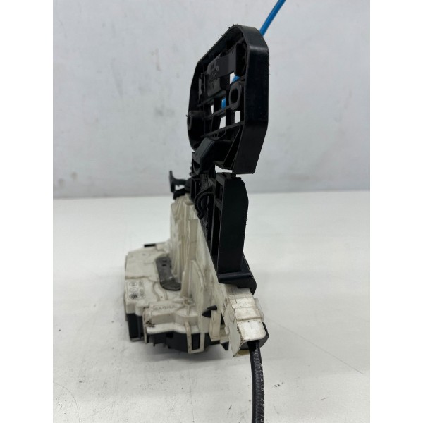 Fechadura Trava Traseira Direita Mercedes Cla 200 2015  2019