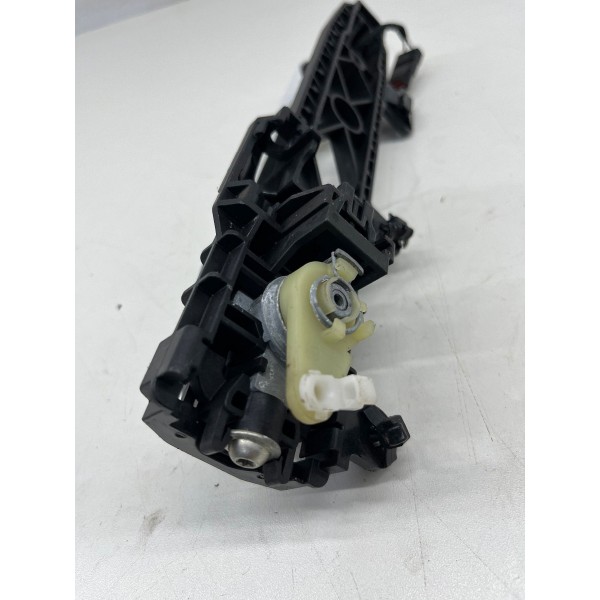 Maçaneta Externa Dianteira Esquerda Gm Tracker 2020 A 2024