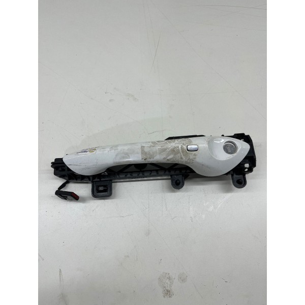 Maçaneta Externa Dianteira Esquerda Gm Tracker 2020 A 2024