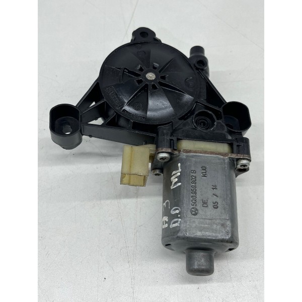 Motor Vidro Elétrico Dianteira Direita Golf Mk7 2014 A 2018