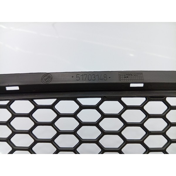 Grade Central Parachoque Palio Siena 2004 A 2009