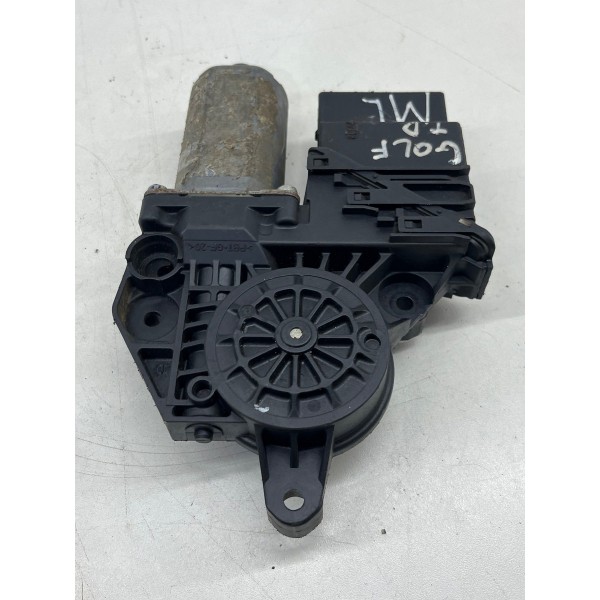 Motor Vidro Traseiro Esquerdo Volkswagen Golf 2002 A 2006
